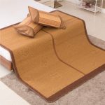 Chiếu điều hòa là vật dụng chống nóng không thể thiếu của các gia đình khi mùa hè tới