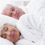 Lựa chọn chăn ga gối cho người già phù hợp sẽ giúp người già ngủ ngon và sâu giấc hơn