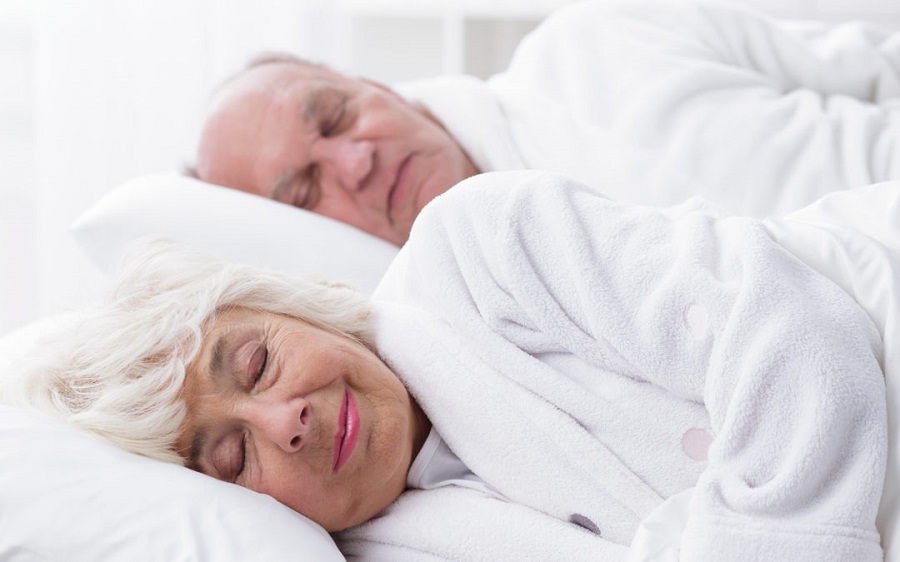 Lựa chọn chăn ga gối cho người già phù hợp sẽ giúp người già ngủ ngon và sâu giấc hơn