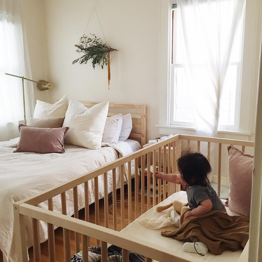 Giường cũi là loại giường được thiết kế với thanh chắn bao quanh để có thể đảm bảo tối đa an toàn cho trẻ