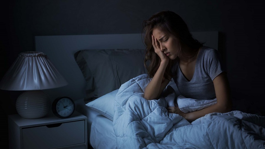 Cảm giác lo âu bất an có thể khiến cơ thể căng thẳng dẫn đến mất ngủ