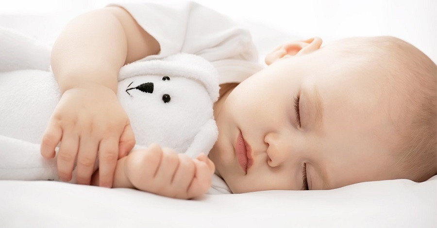 Giấc ngủ đóng vai trò quan trọng trong việc hỗ trợ phát triển thể chất và tinh thần cho trẻ