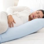 Mẹo giúp mẹ bầu có giấc ngủ chất lượng hơn
