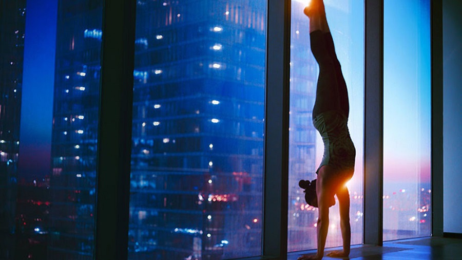 Tập yoga vào buổi tối có thể mang lại nhiều lợi ích bất ngờ cho sức khỏe tinh thần lẫn thể chất