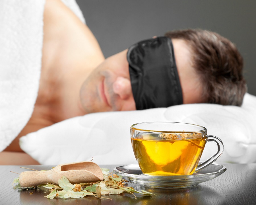 Sử dụng một số loại trà thảo dược sẽ giúp giấc ngủ được sâu hơn