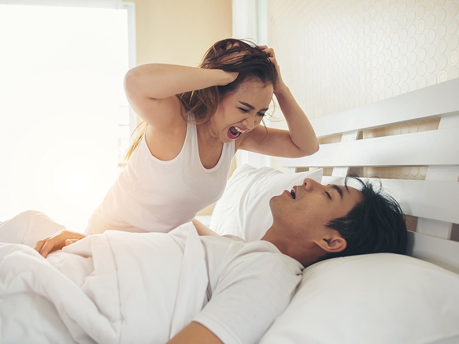 Ngủ ngáy là một trong những dấu hiệu nhận biết điển hình của việc thở bằng miệng