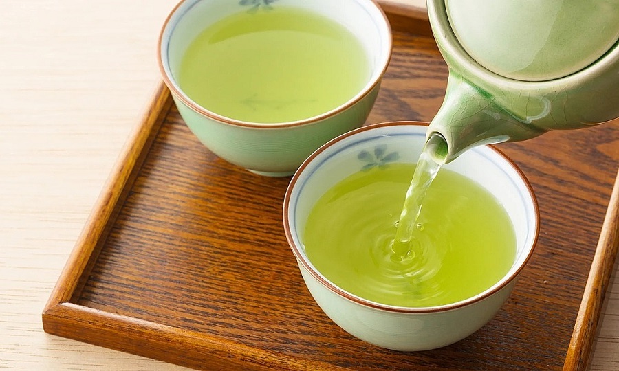 Một ly trà xanh mỗi sáng sẽ giúp bạn thấy thư giãn và tỉnh táo 